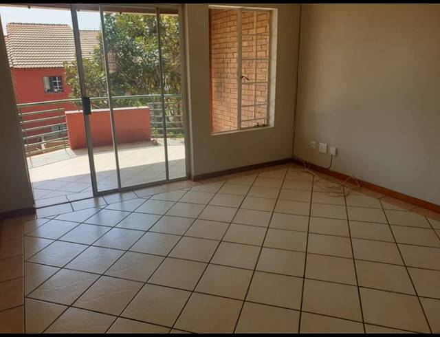 2 BEDROOM APARTMENT FOR SALE IN MORELETAPARK